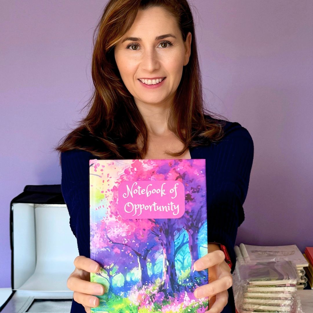 Luba Hansen, Artist, Founder of Love To Scribble Company