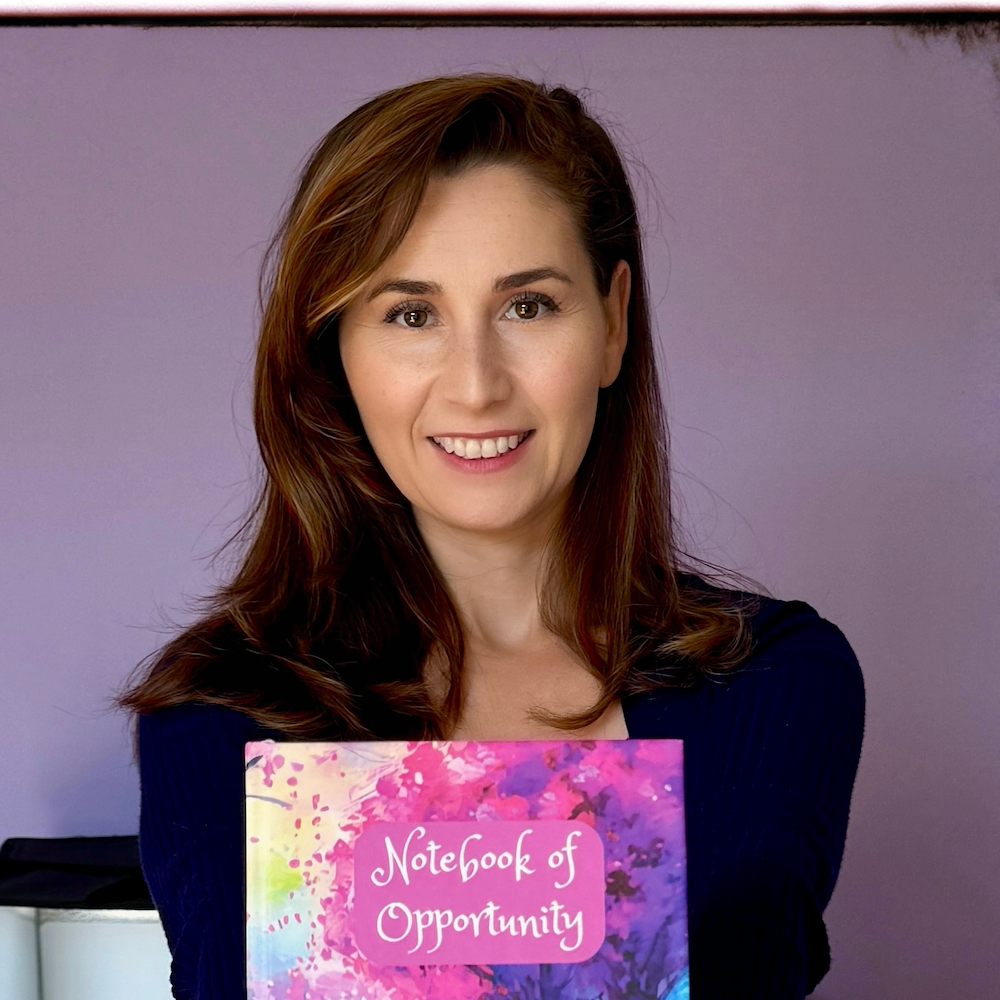 Luba Hansen, Artist, Founder of Love To Scribble Company